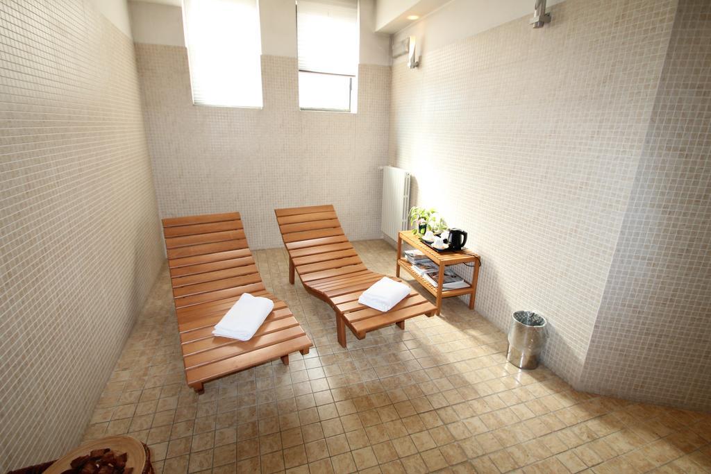 Mh Hotel Piacenza Fiera Exterior photo
