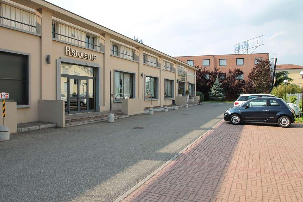 Mh Hotel Piacenza Fiera Exterior photo